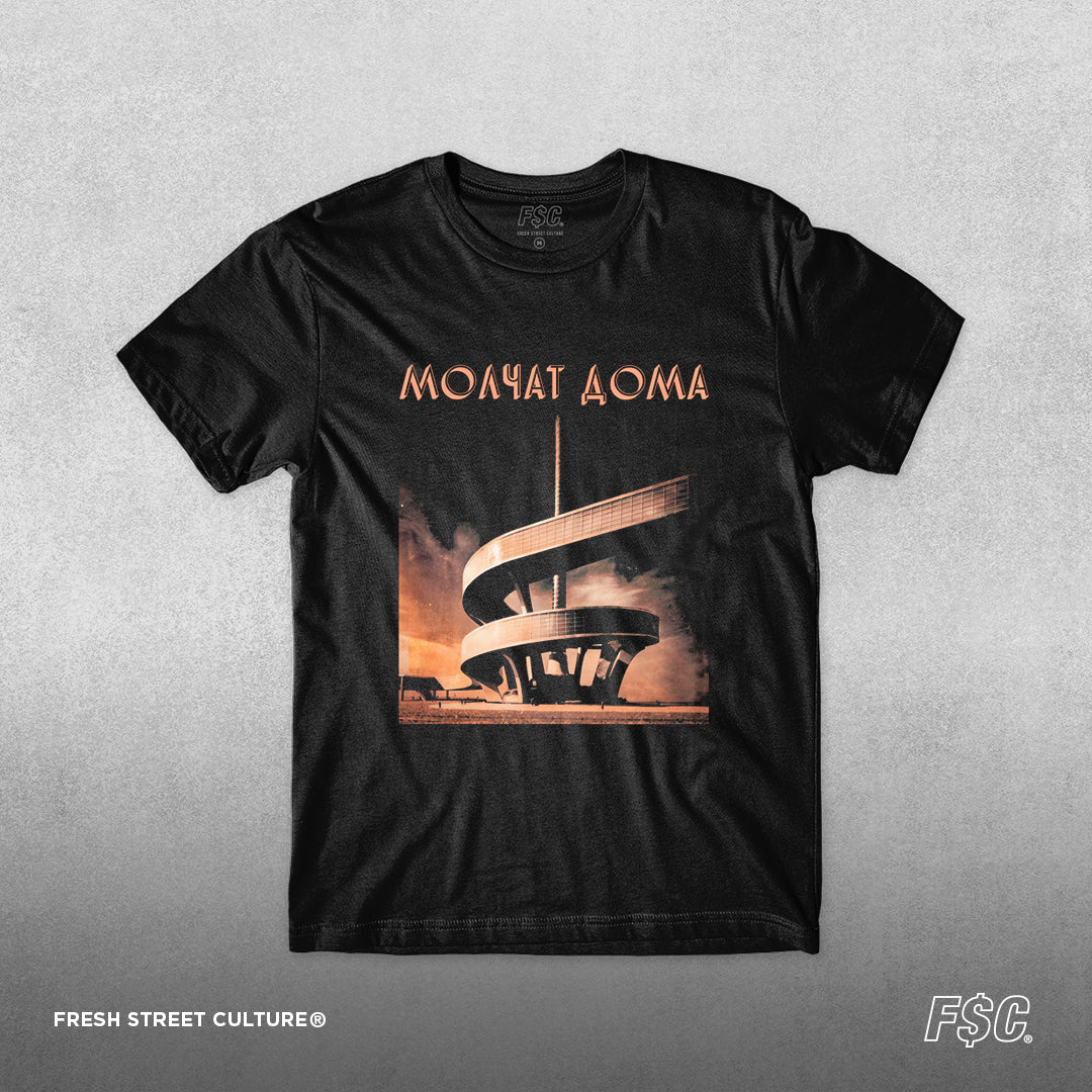 Molchat Doma / Belaya Polosa Tee